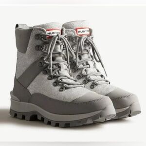 New Hunter Shimmer Glitter Commando Silver Gray Boots Size 7 Women